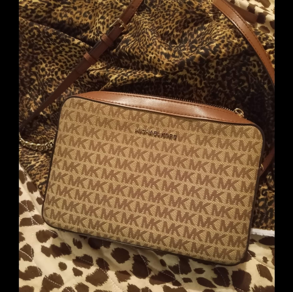 Mk Crossbody bag